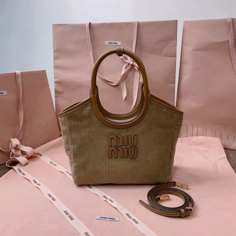MIUMIU