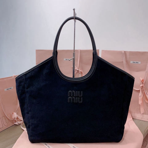 MIUMIU
