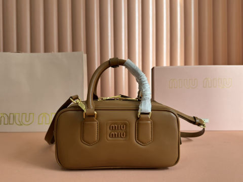 MIUMIU