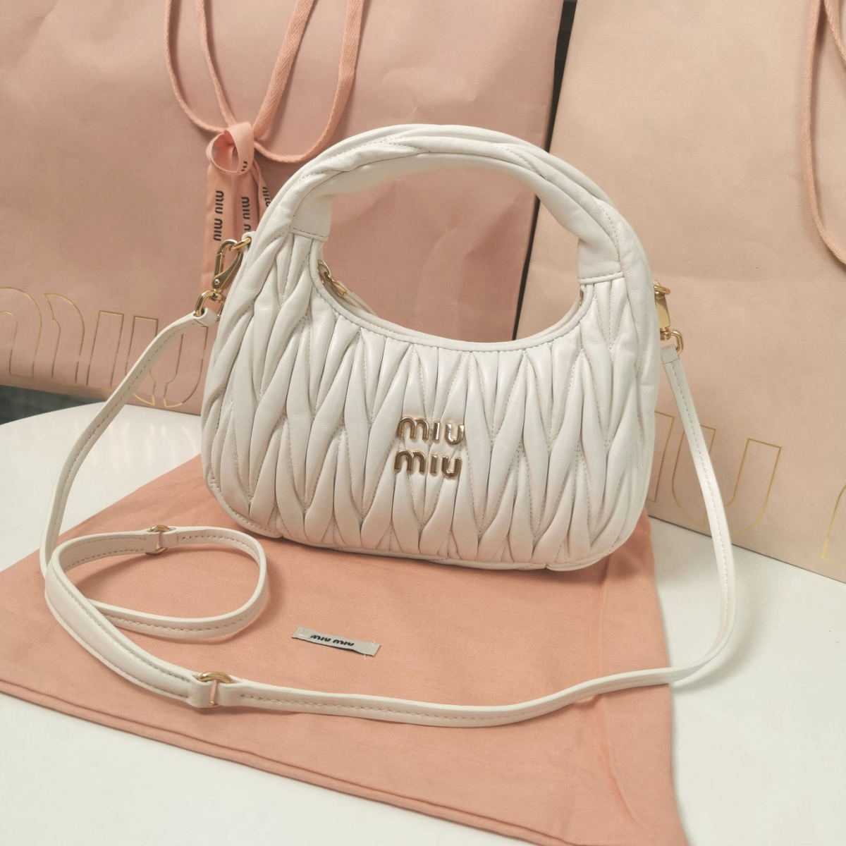 MIUMIU