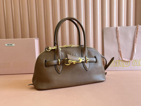 MIUMIU
