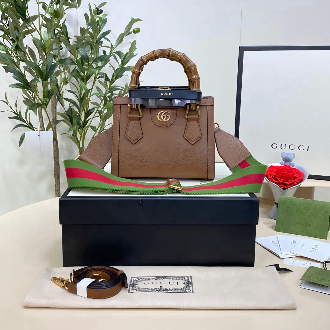 GUCCI Diana