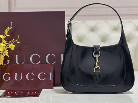 Gucci Jackie