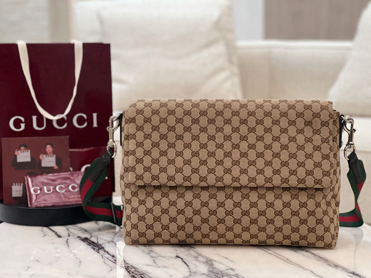 Gucci Men's Crossbody Bag