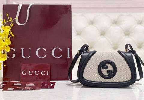 Gucci handbag/crossbody bag