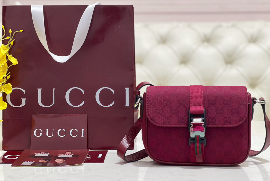 Gucci crossbody bag