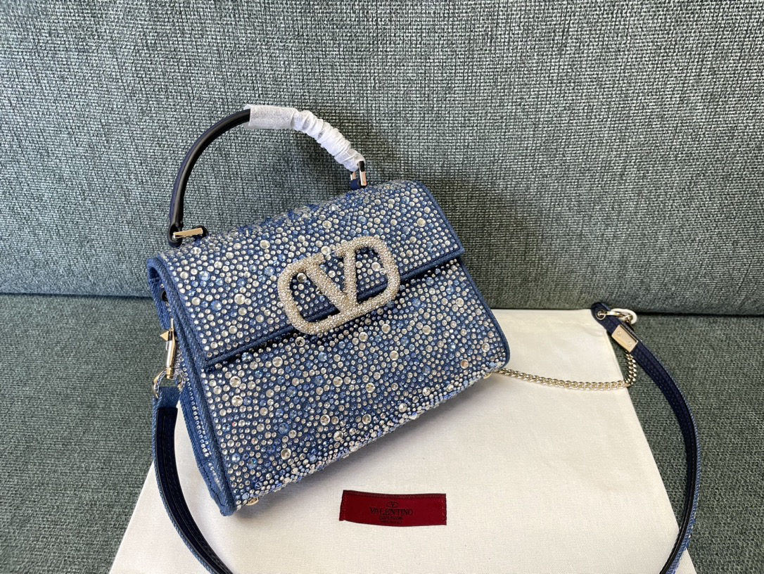 Valentino Romanstud