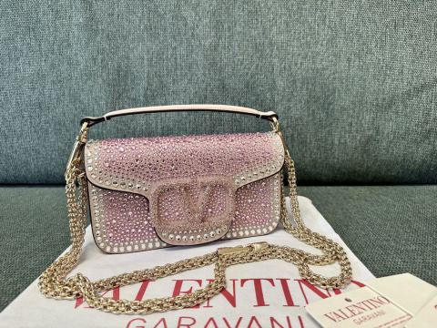 Valentino VLogo Signature