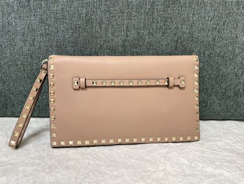Valentino Rocksud