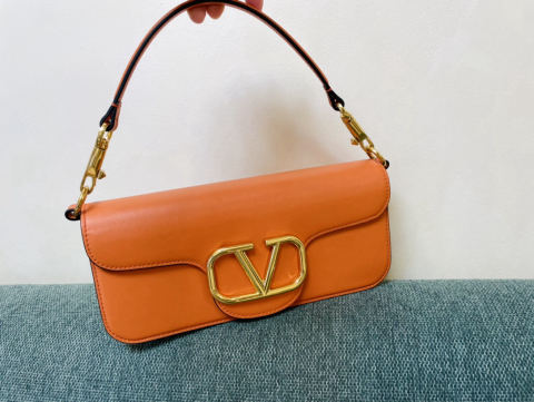 Valentino VLogoSignacar