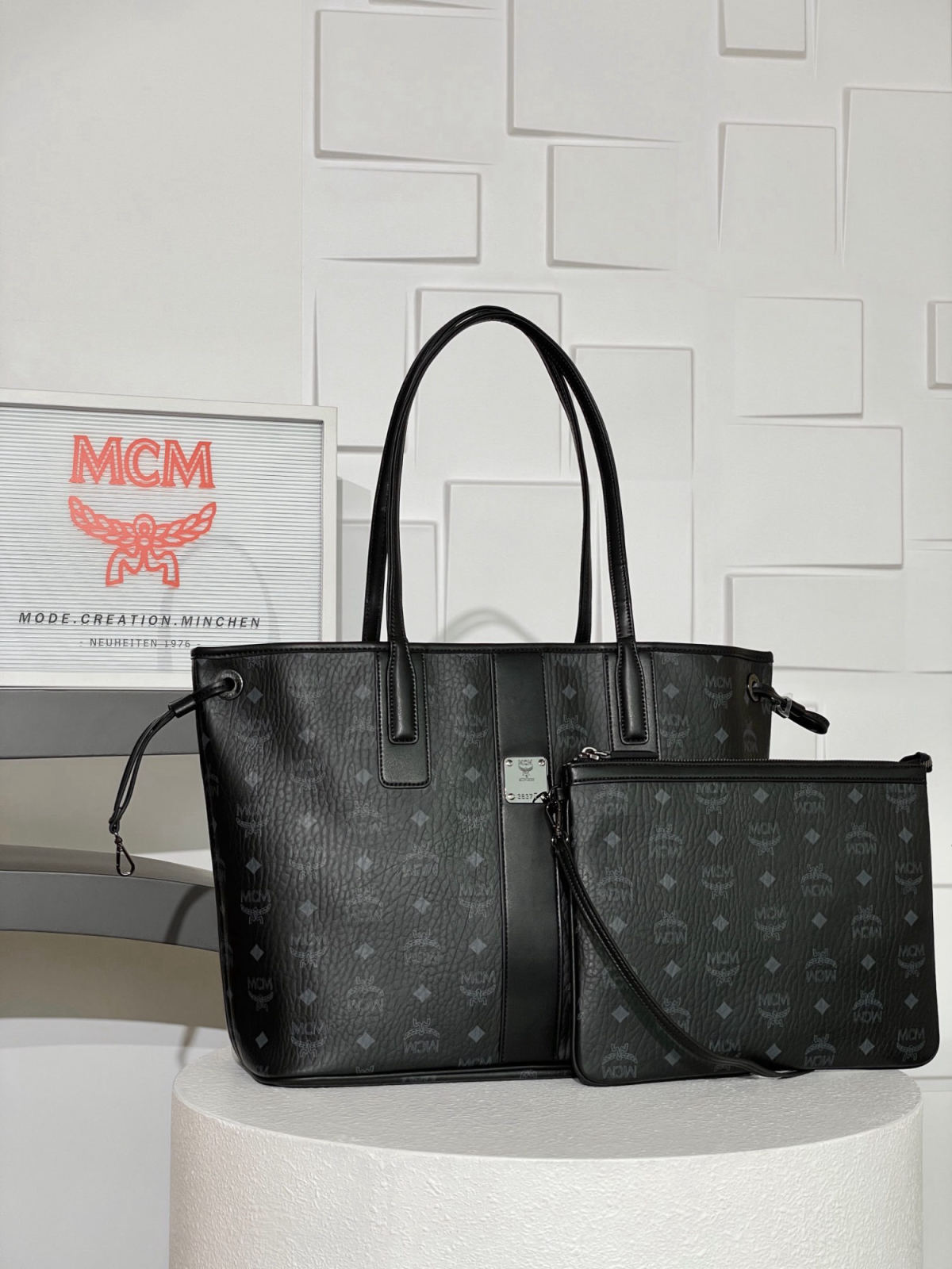 MCM Liz Visetos Medium Reversible Shopping Bag Mother Bag