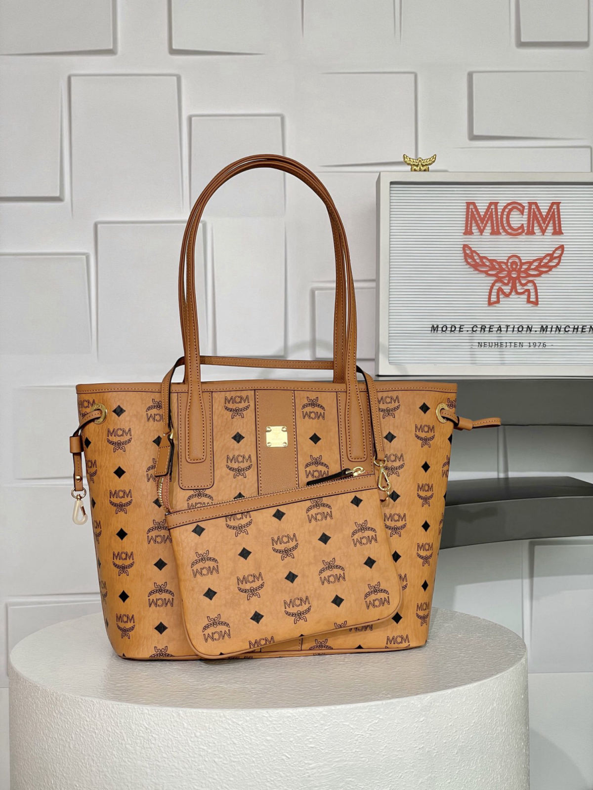 MCM LIZ VISETOS Small Reversible Shopping Bag