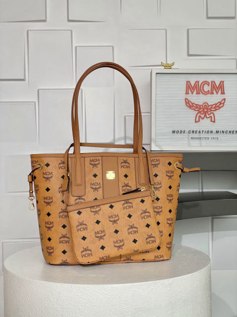 MCM LIZ VISETOS Small Reversible Shopping Bag