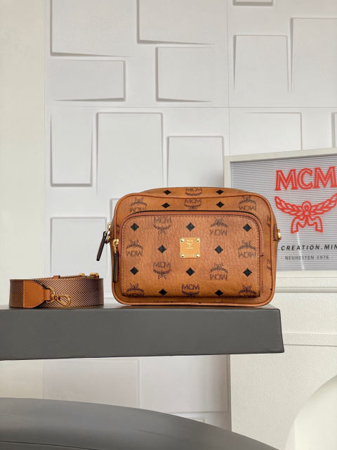 MCM AREN VISETOS Small Crossbody/Shoulder Camera Bag