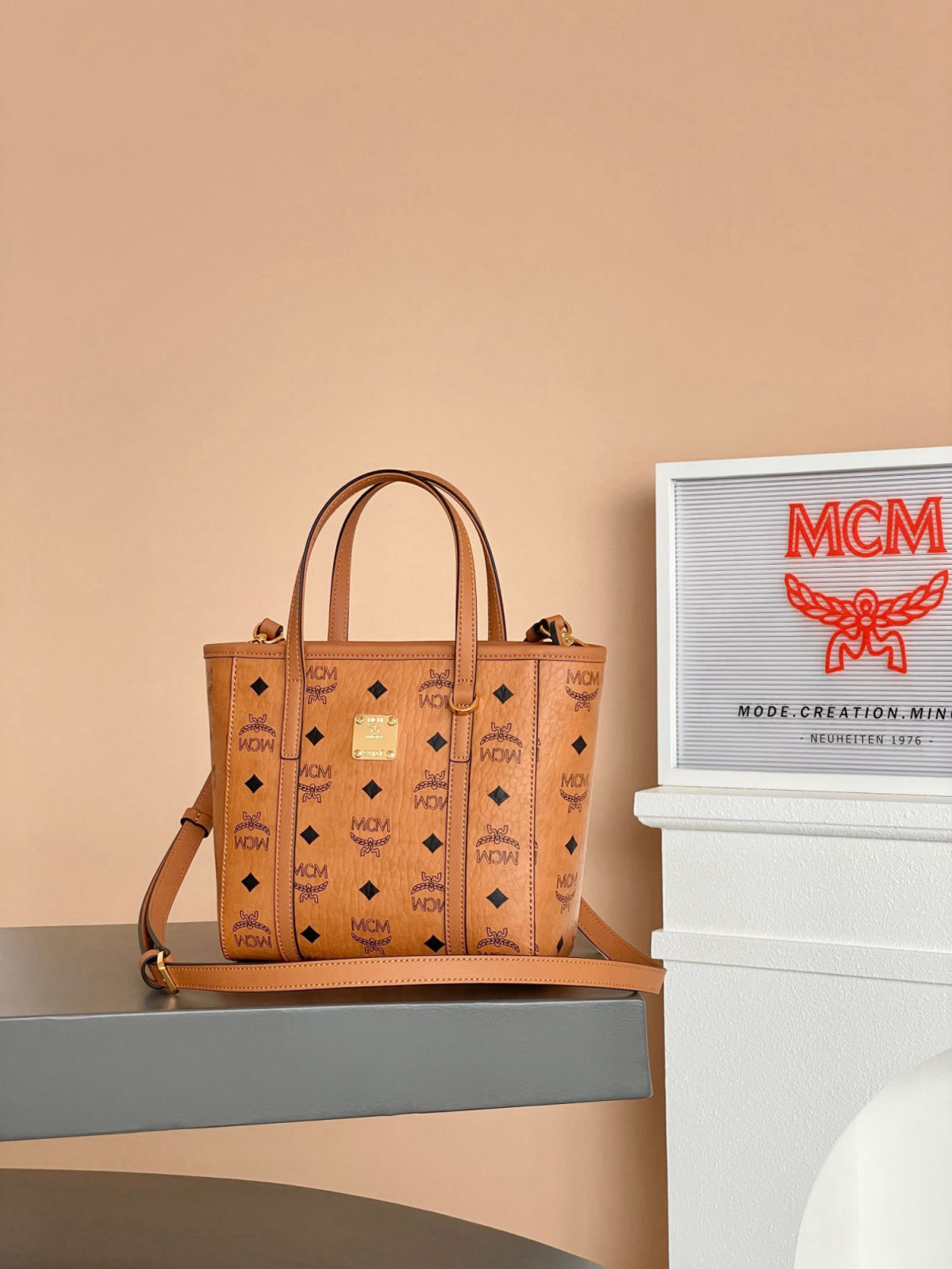 MCM AREN VISETOS MINI Cognac-Colored Basket