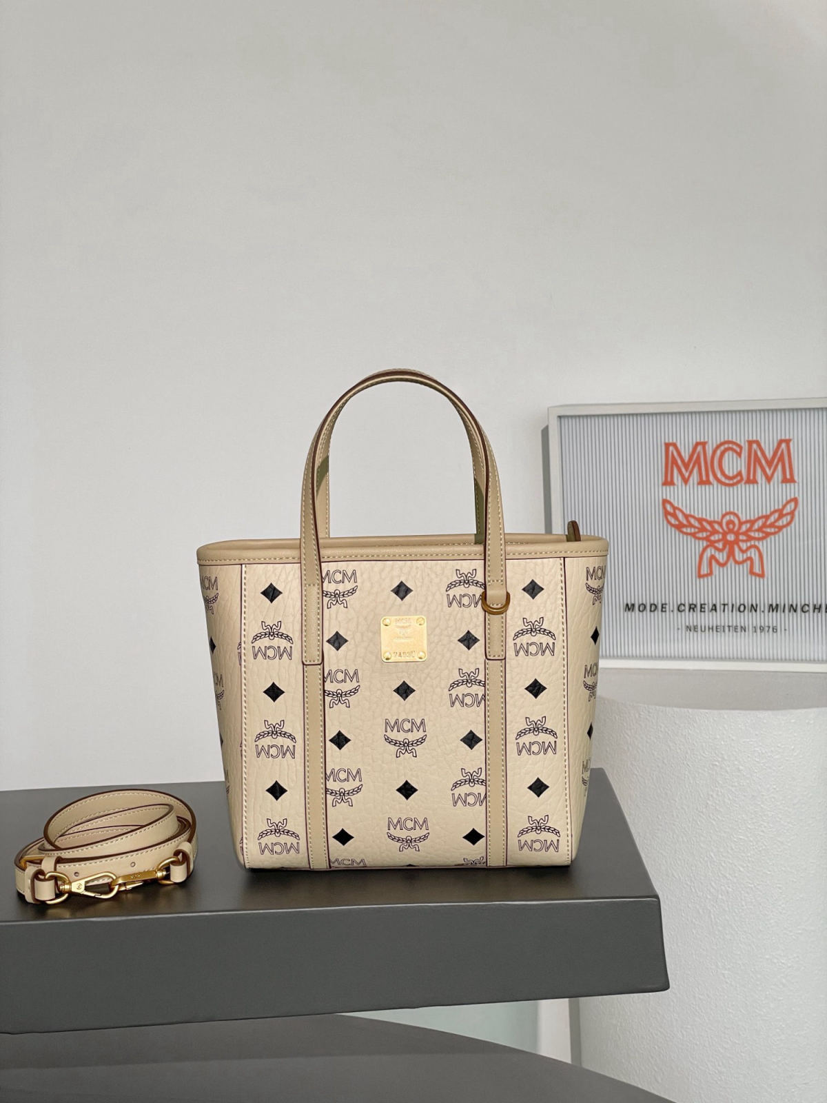 MCM AREN VISETOS MINI Cabbage Basket