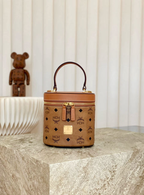 MCM AREN VISETOS Classic Fortune Bucket