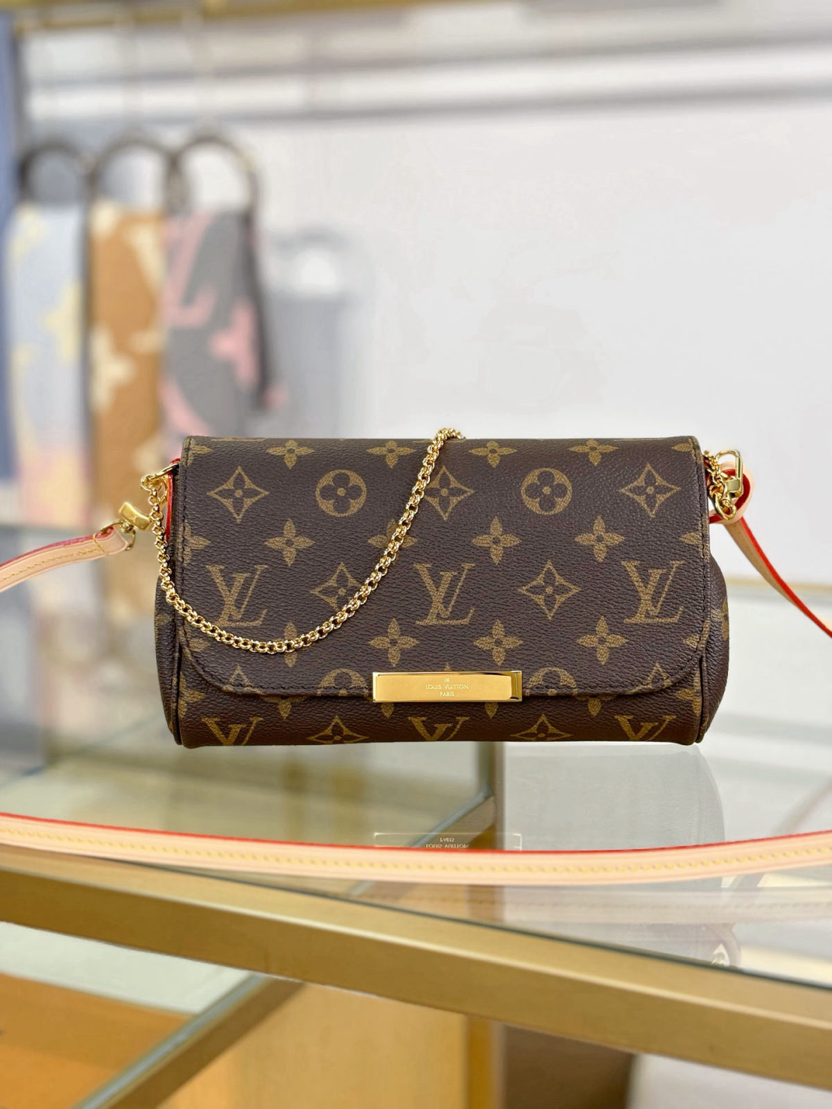 LV FAVORITE