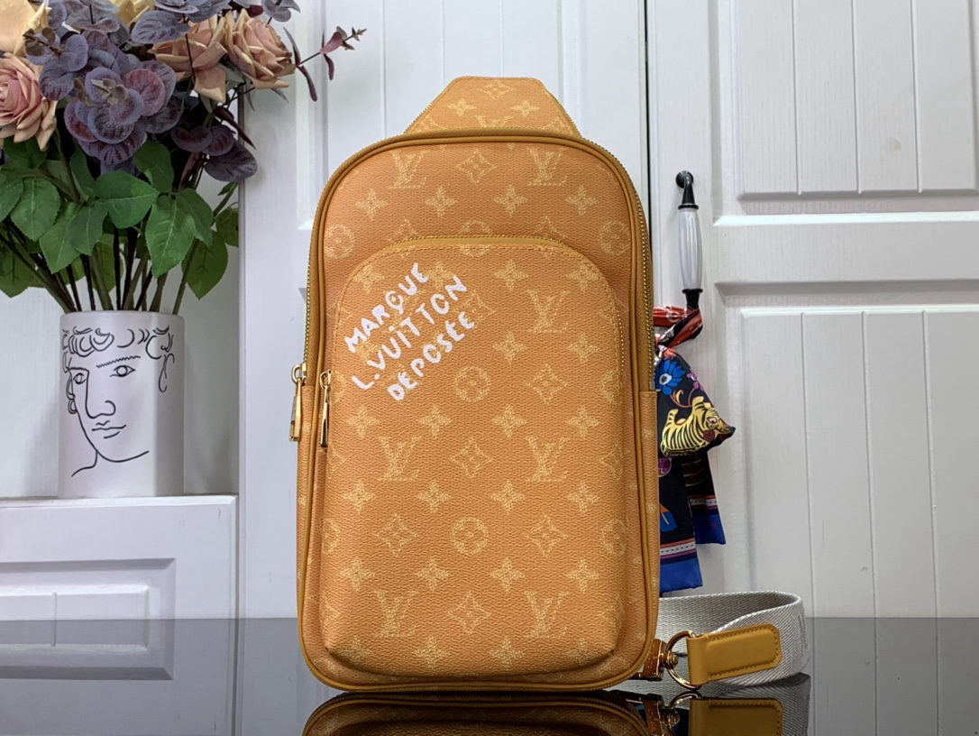 LV Avenue Slingbag NM