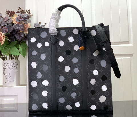 LV x YK SAC PLAT