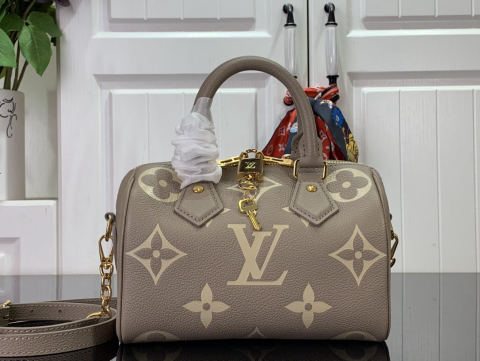 LV Speedy Bandouillere 20