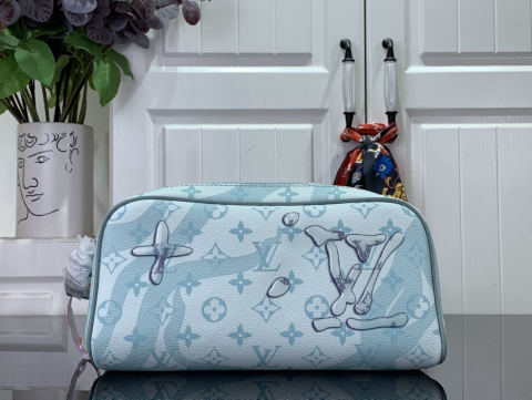 LV Dopp Kit