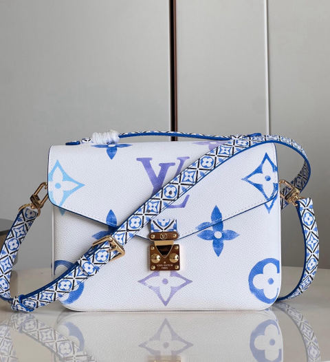 LV POCHETTE METIS