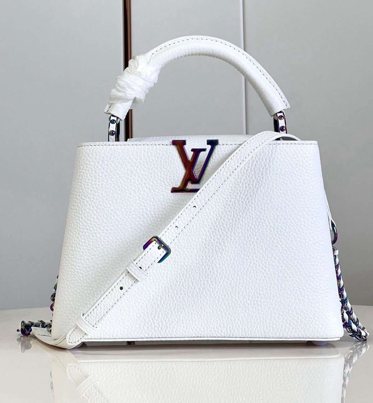 LV Capucines