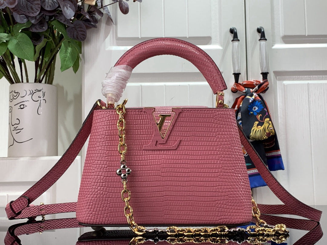 LV Capucines Mini