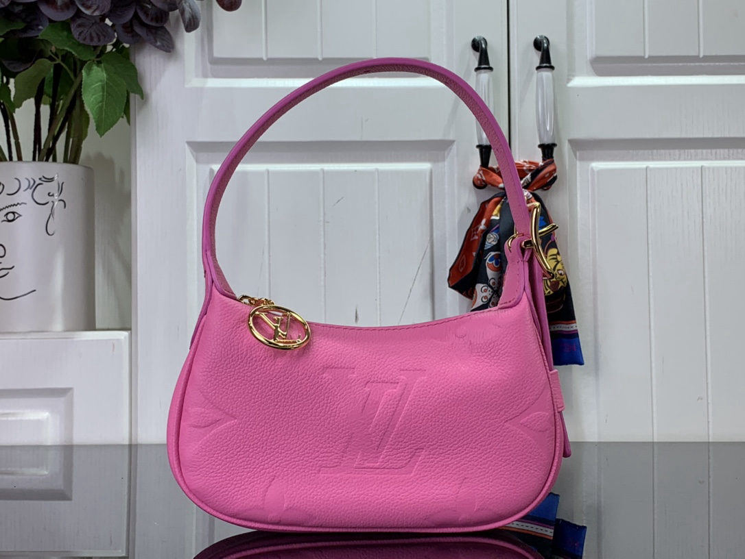 LV Mini Moon