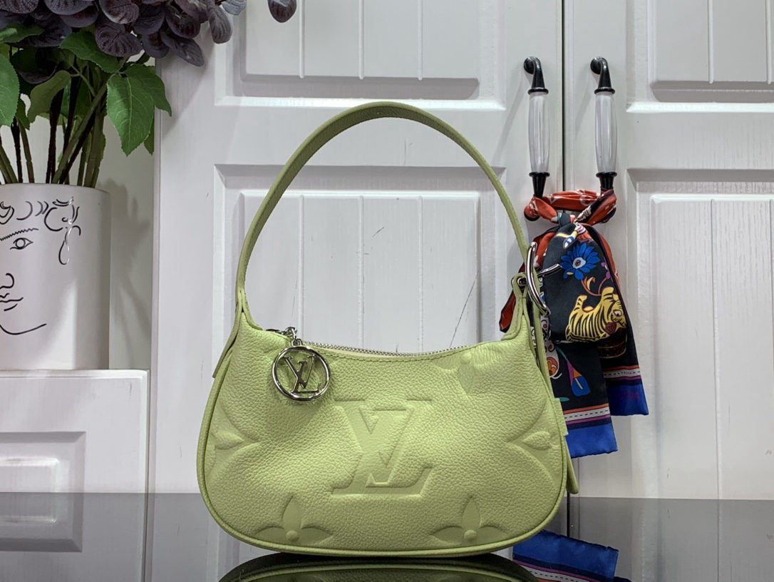 LV MINI MOON