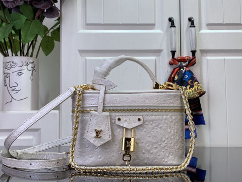 LV Vanity Chain Pouch