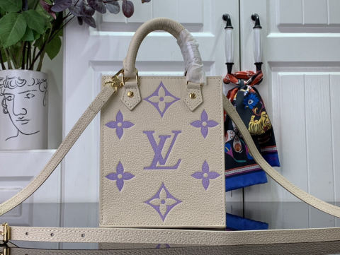 LV PETIT SAC PLAT