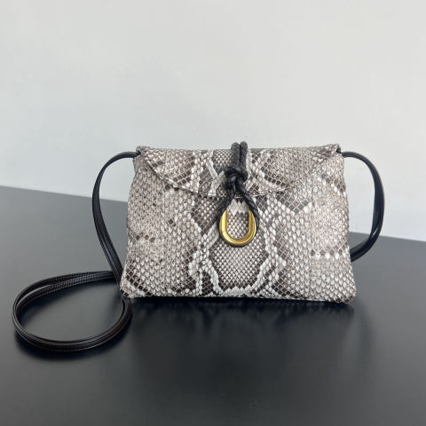 Bottega Veneta Liberta