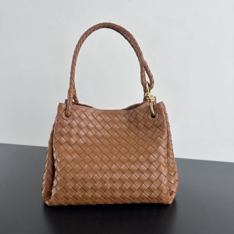 Bottega Veneta intrecciato