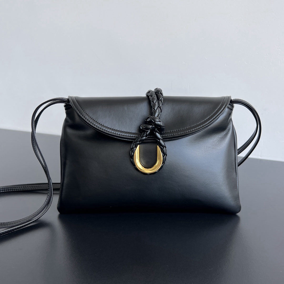 Bottega Veneta Small Liberta
