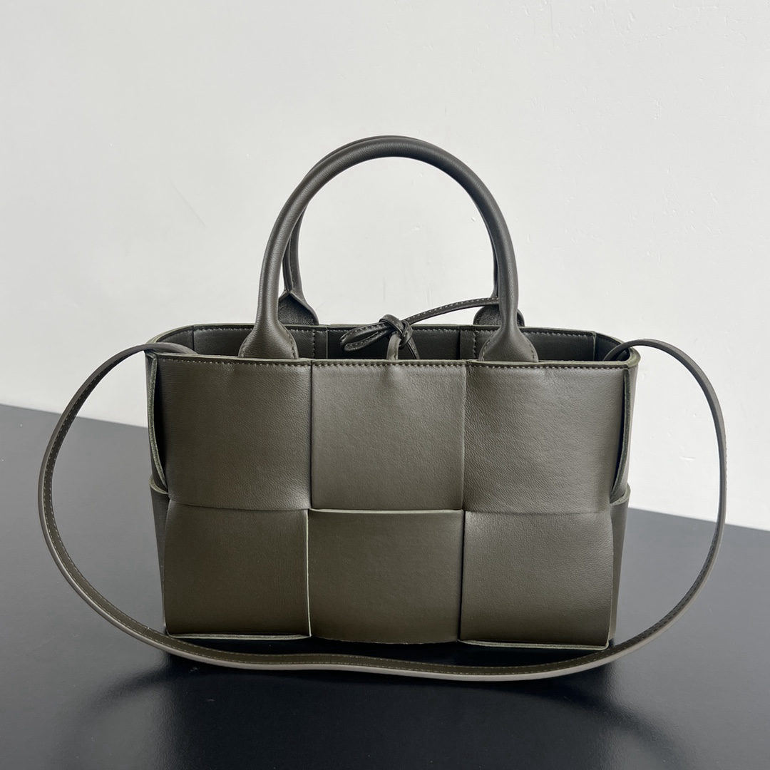 Bottega Veneta Mini Tote