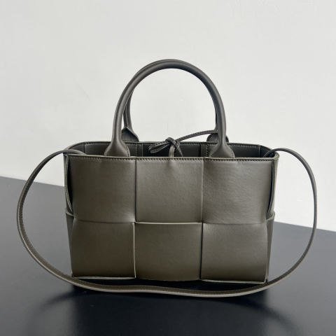 Bottega Veneta Mini Tote