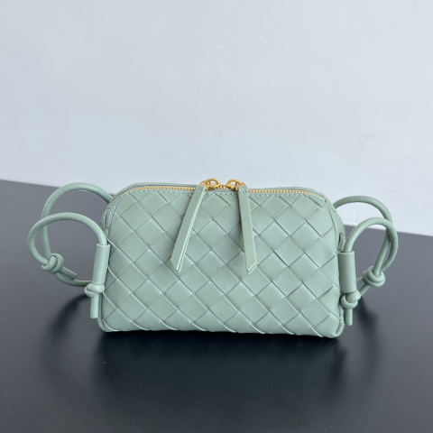Bottega Veneta Concert pouch