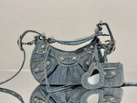 Balenciaga Le Cagole