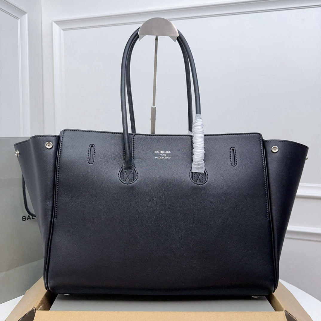 Balenciag Bel Air