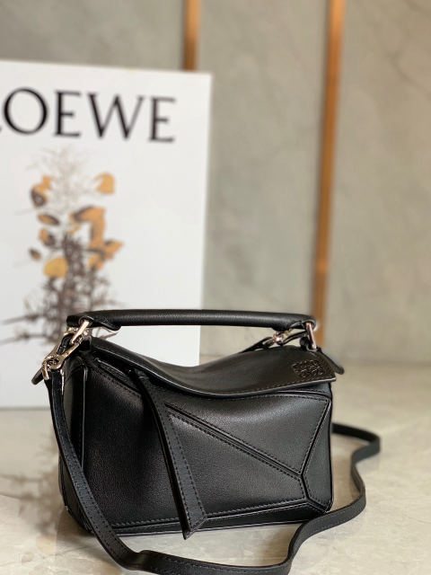 LOEWE mini Puzzle bag