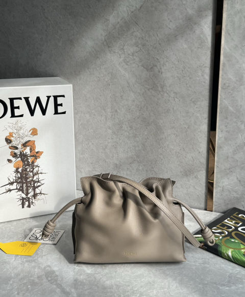 LOEWE Flamenco