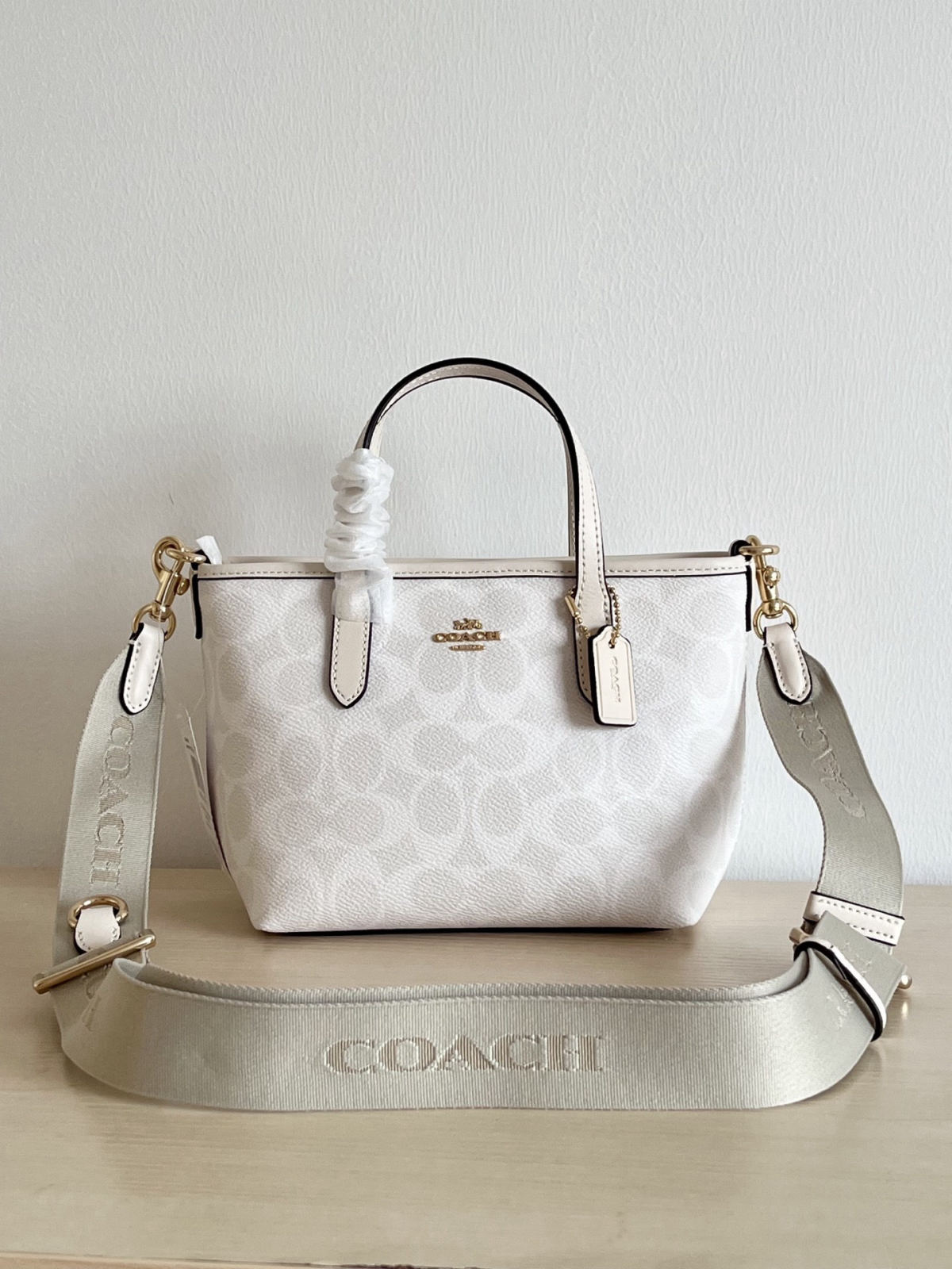 COACH