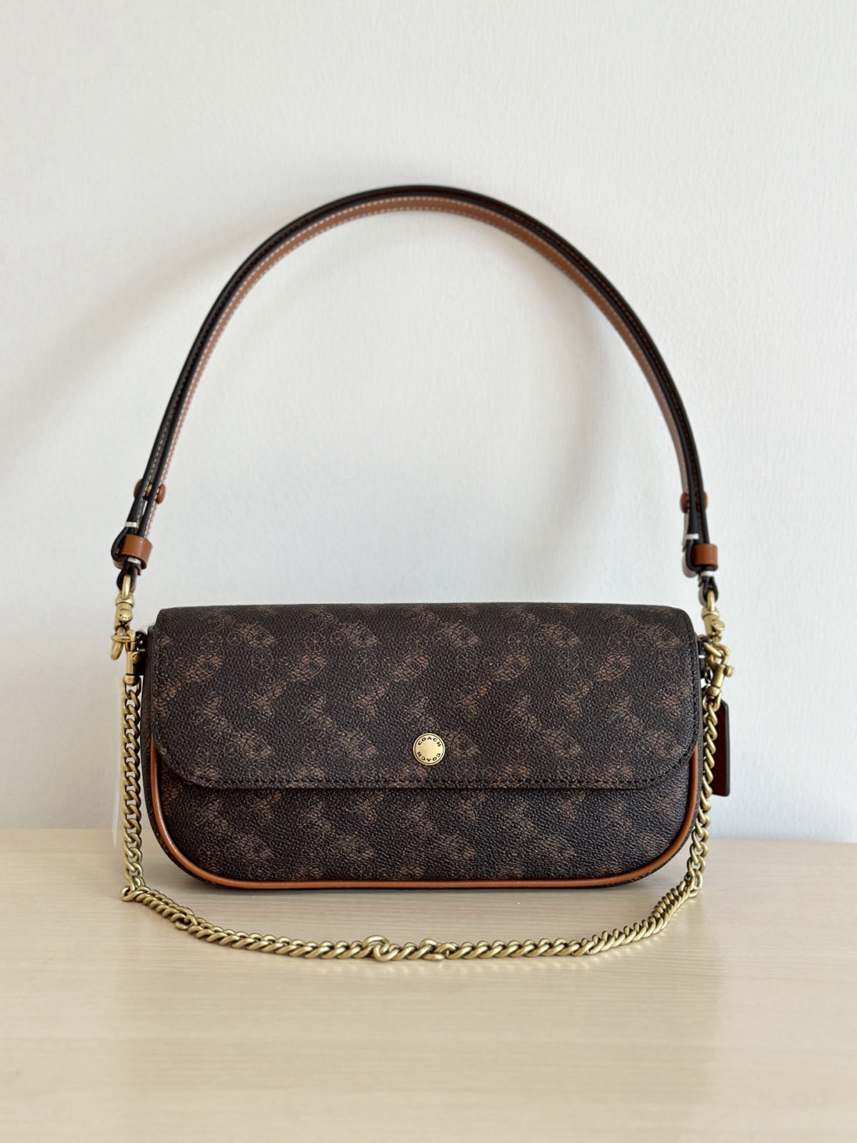 COACH Brook