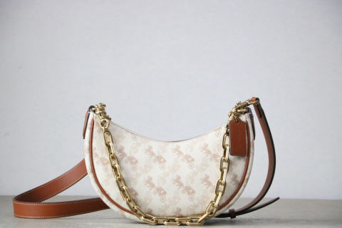 COACH CM584 Mira