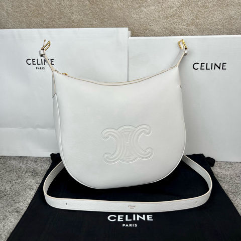 Celine Helois