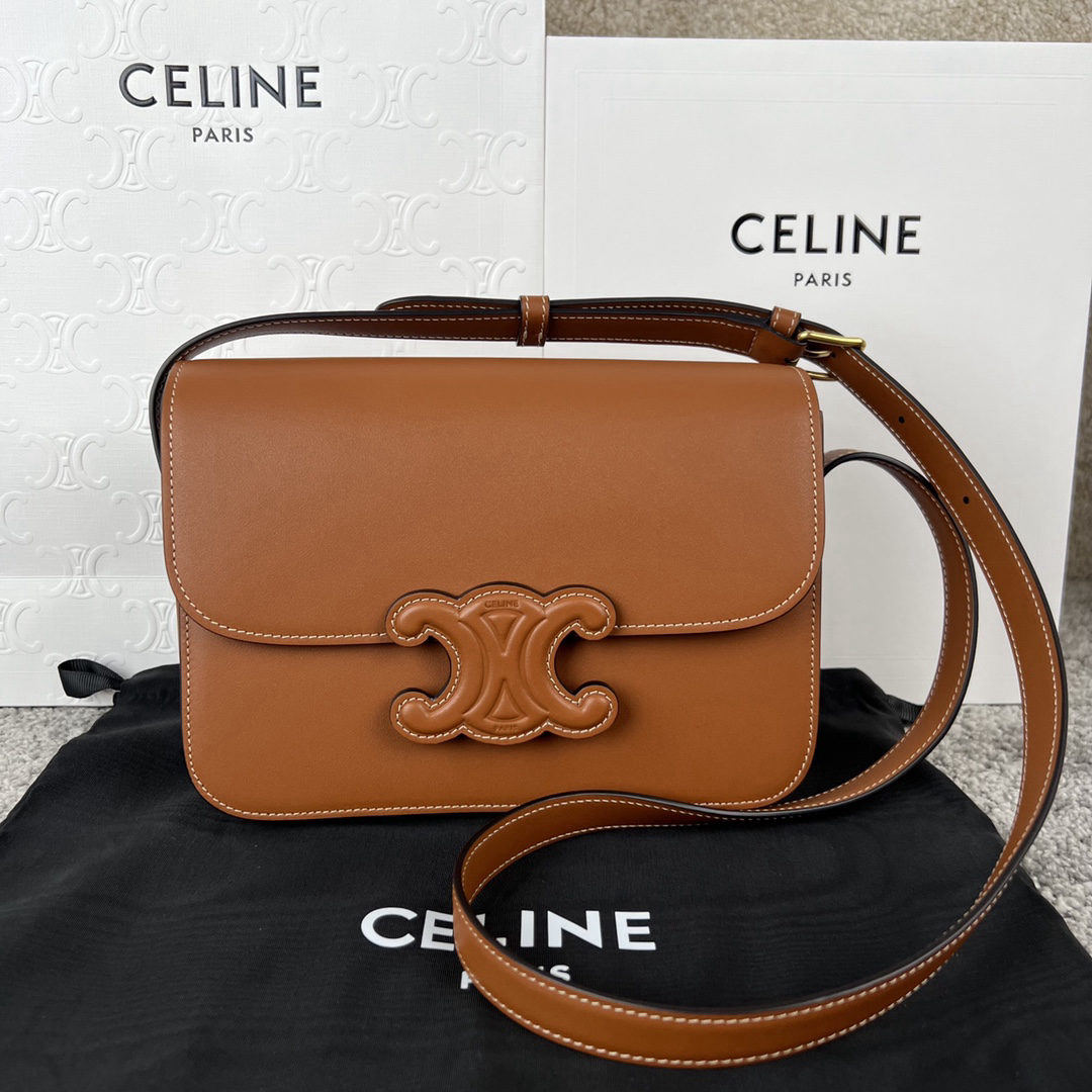 Celine Triophe