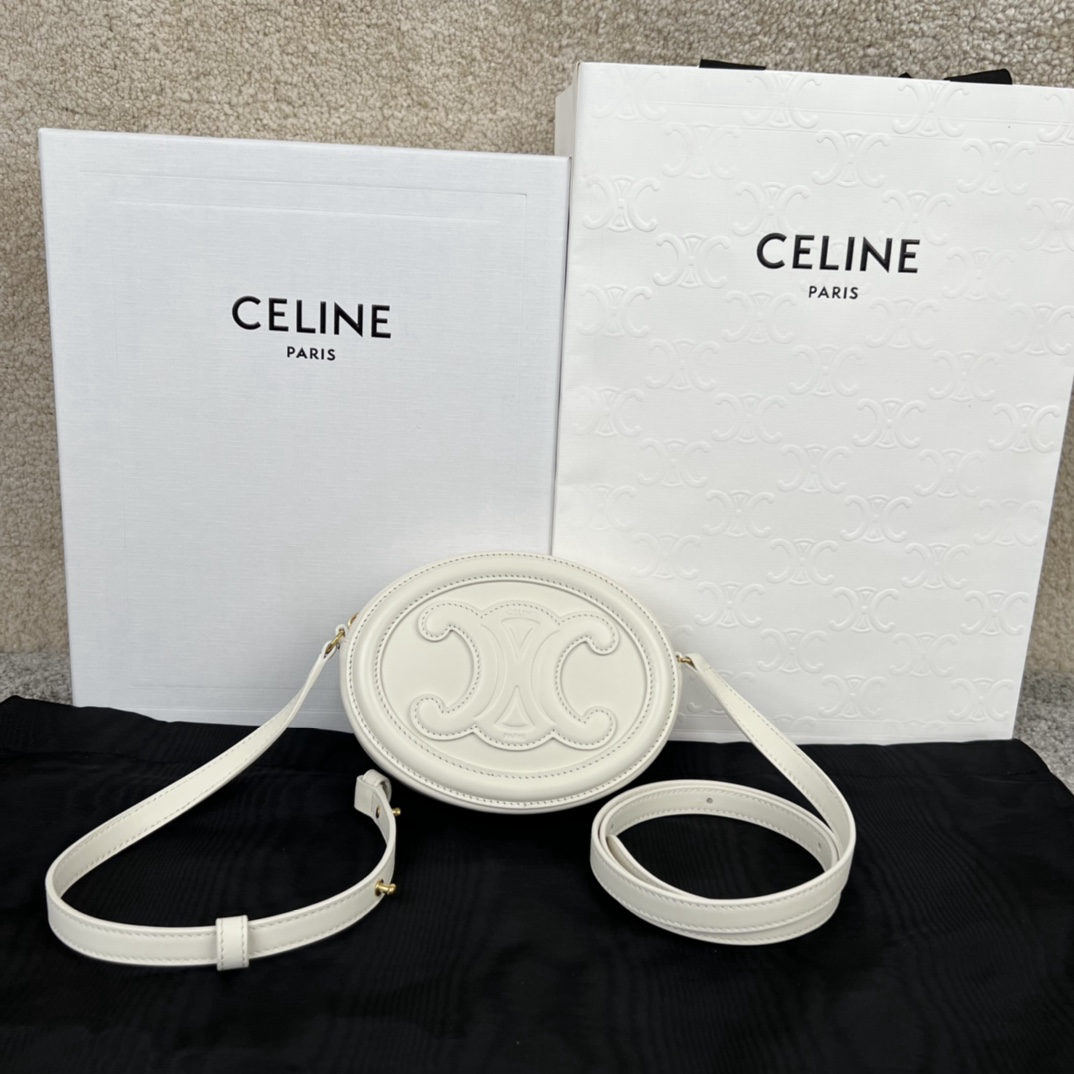 Celine Cuir Triophe