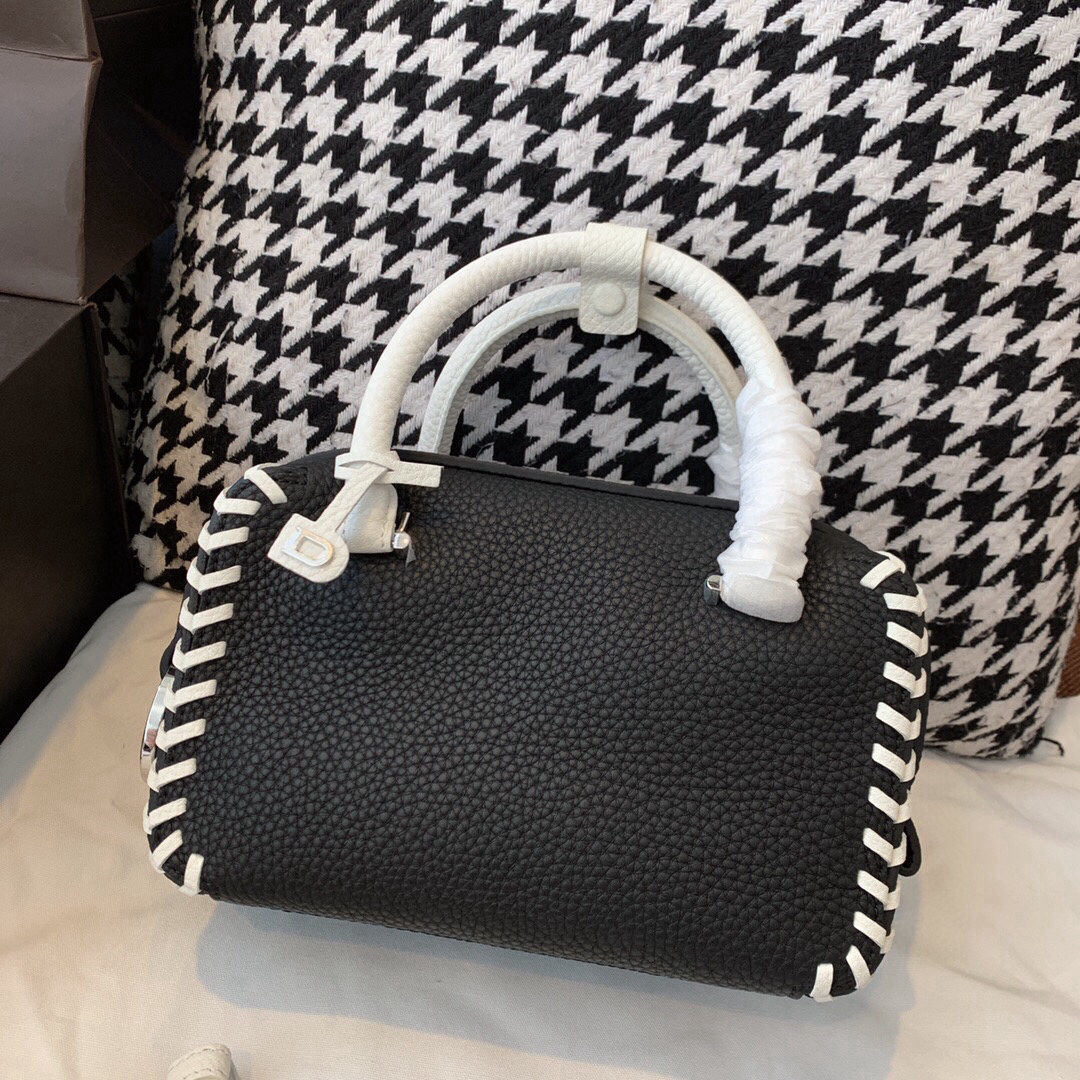 Delvaux